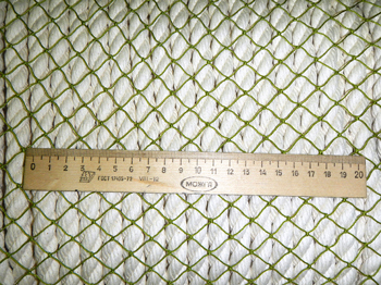 Сетка капроновая, ячея 16мм, высота 5,6 метра из нити 0,8мм (разрывная нагрузка нити не менее 17,0 кгс), цвет зеленый
