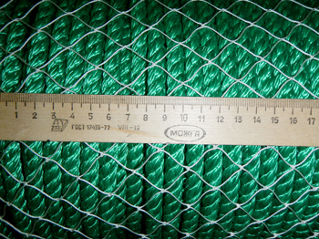 Сетка капроновая, ячея 20мм, высота 1,3 метра (45 ячей), из нити 0,8мм (разрывная нагрузка нити не менее 17,0 кгс), цвет белый