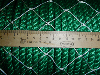 Сетка капроновая, ячея 40мм, высота 3,0 метра, из нити 1,4мм (разрывная нагрузка нити не менее 43,0 кгс), цвет белый