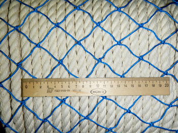 Сетка, ячея 40мм, высота 4,7, метра или 7,2метра, из нити 1,8мм , цвет синий