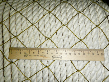 Сетка капроновая, ячея 50мм, высота 3,8 метра, из нити 1,4мм (разрывная нагрузка нити не менее 43,0 кгс), цвет зеленый